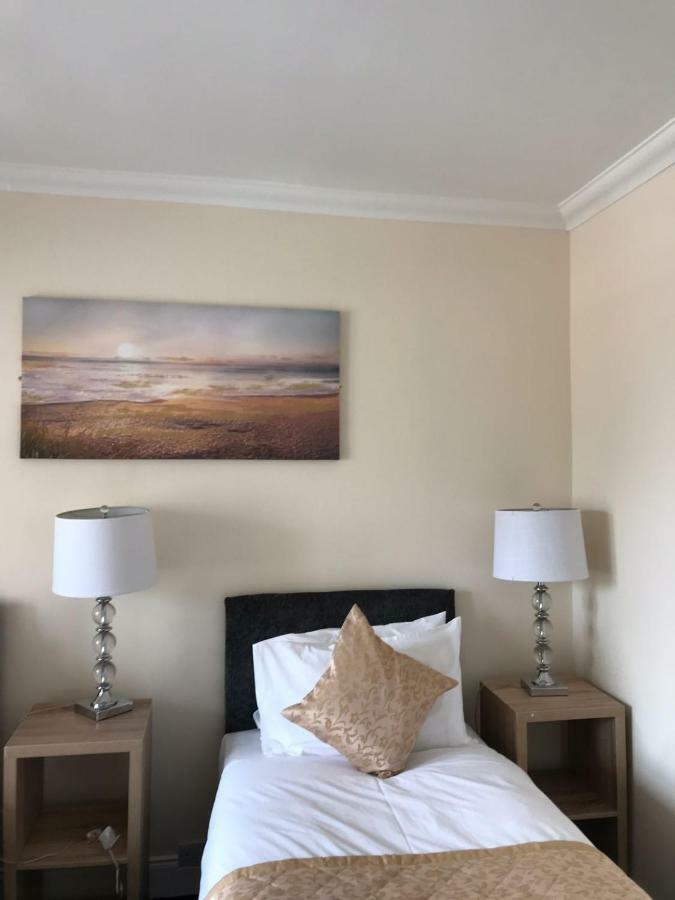 Royal Guest House Nairn Ngoại thất bức ảnh