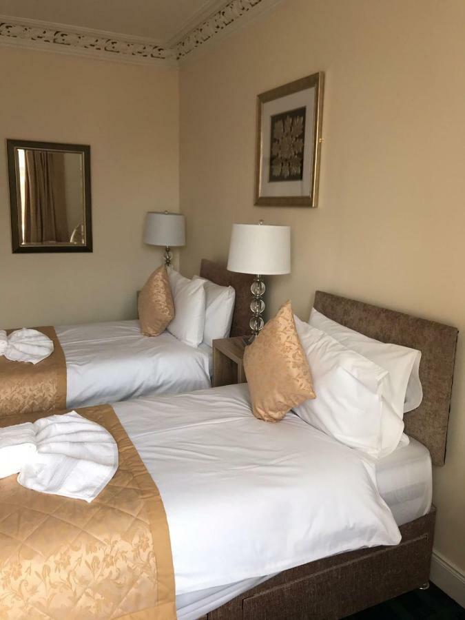Royal Guest House Nairn Ngoại thất bức ảnh